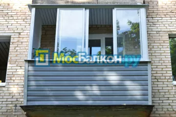 Заказать балкон в Домодедово цена от 1320 руб | Остекление балконов и лоджий МосБалкон