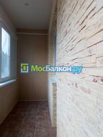 Отделка лоджий декоративным камнем с плиткой