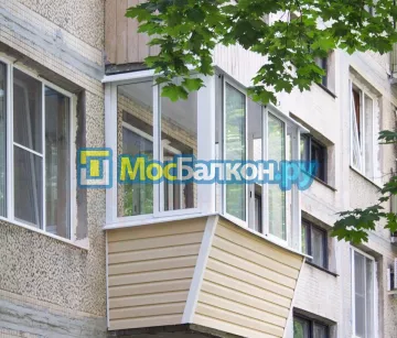 Заказать балкон в Домодедово цена от 1320 руб | Остекление балконов и лоджий МосБалкон