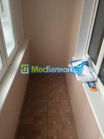 Отделка балкона и лоджии пластиковыми ПВХ панелями в Домодедово от компании МосБалкон