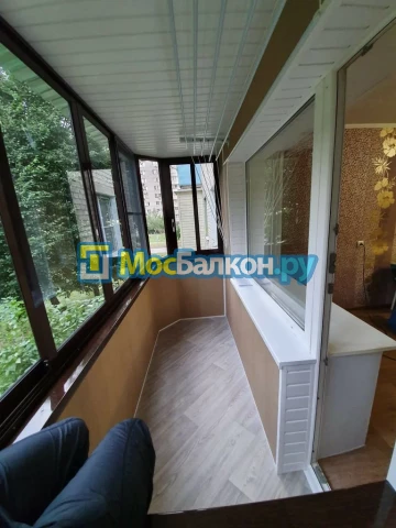 Заказать балкон в Домодедово цена от 1320 руб | Остекление балконов и лоджий МосБалкон
