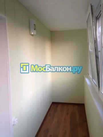 Отделка балкона и лоджии пластиковыми ПВХ панелями в Домодедово от компании МосБалкон