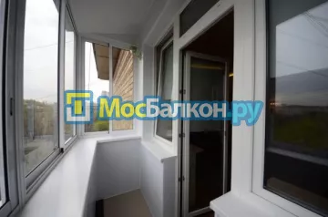 Заказать балкон в Домодедово цена от 1320 руб | Остекление балконов и лоджий МосБалкон
