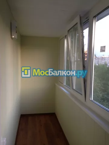Отделка балкона и лоджии пластиковыми ПВХ панелями в Домодедово от компании МосБалкон